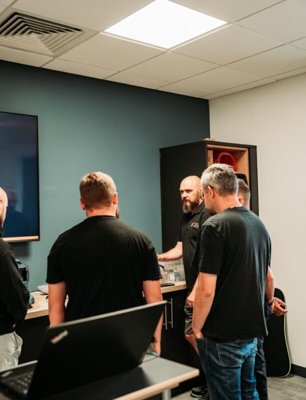 Image of autolocksmiths in training